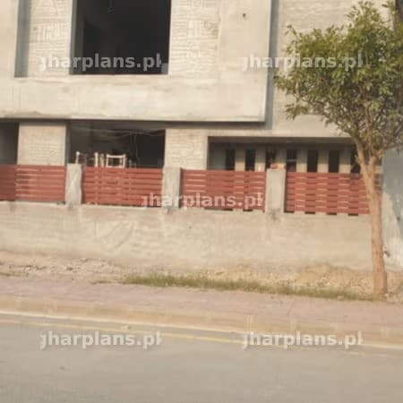 میٹل ریلنگ کی سائیٹ پر سیدھ (الائنمنٹ) کا کام
