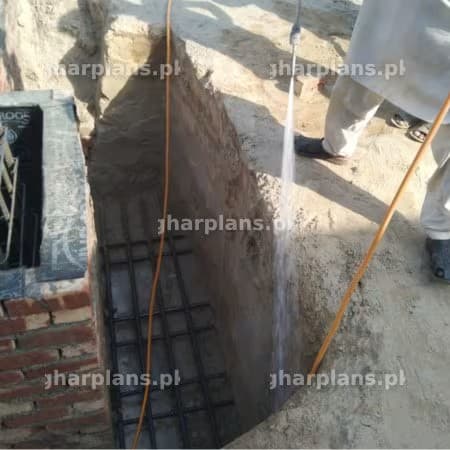 بنیاد کی فٹنگ کی ترائی (پانی دینا)