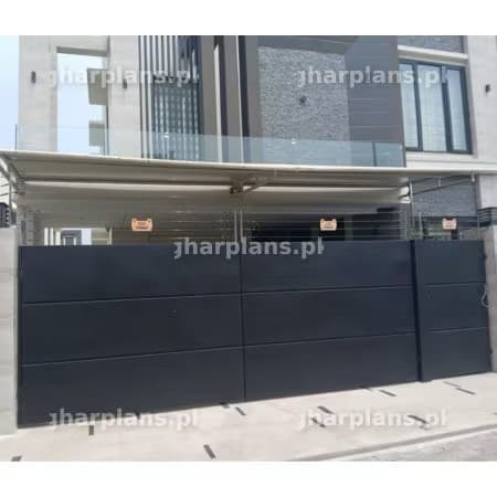 Entrance gate in Black Polish Entrance gate in Black Polish